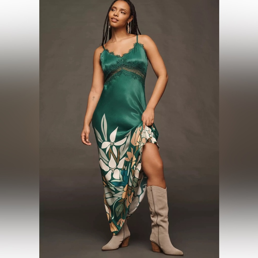 ANTHROPOLOGIE V-Neck Maxi Dress